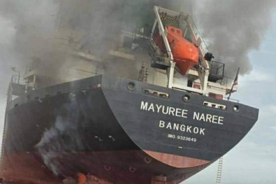 Αυτοπαγιδεύτηκε στα Στενά ο Τραμπ